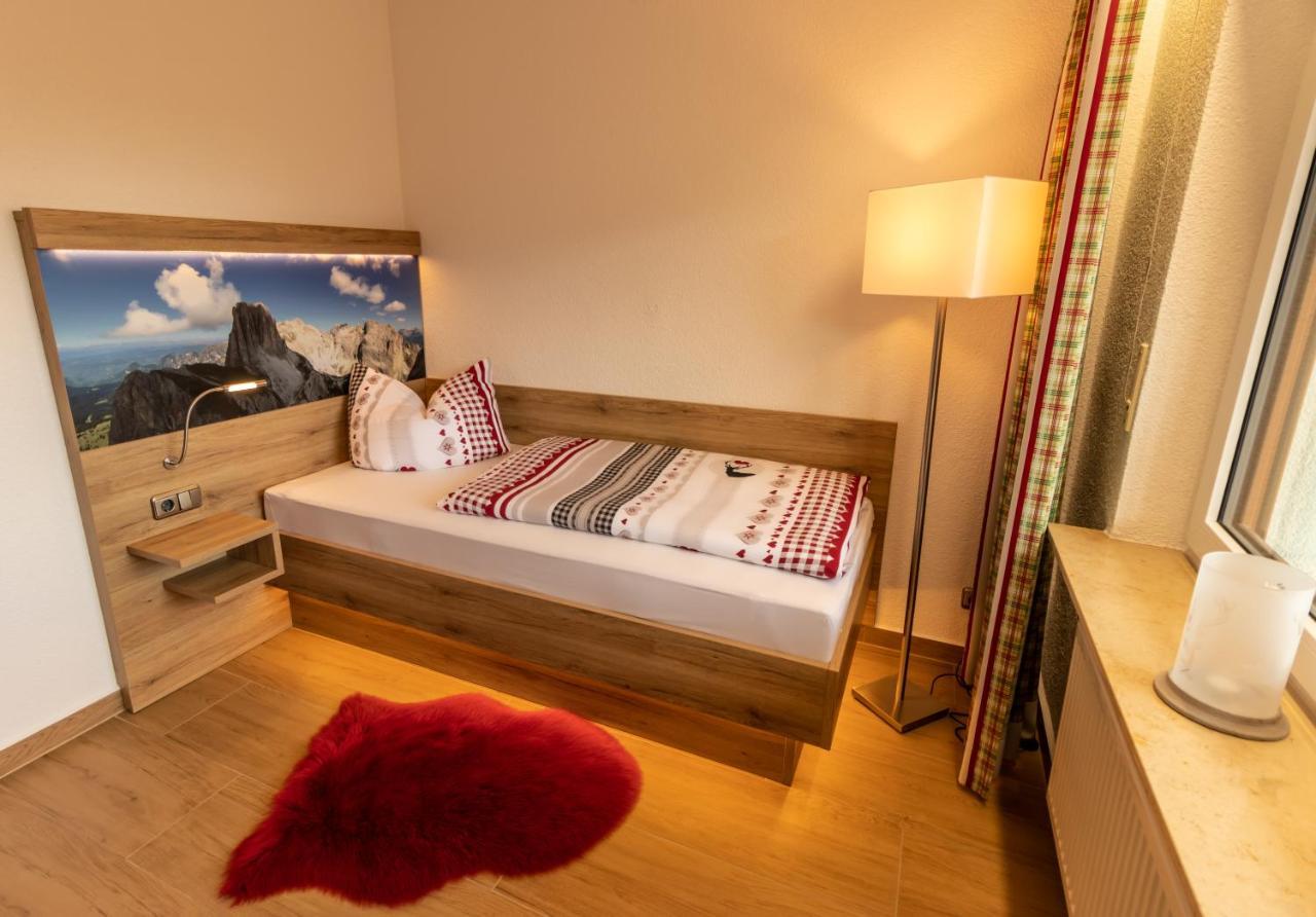 Landhotel Kuehler Grund Grasellenbach ภายนอก รูปภาพ