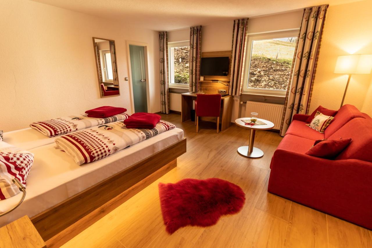 Landhotel Kuehler Grund Grasellenbach ภายนอก รูปภาพ