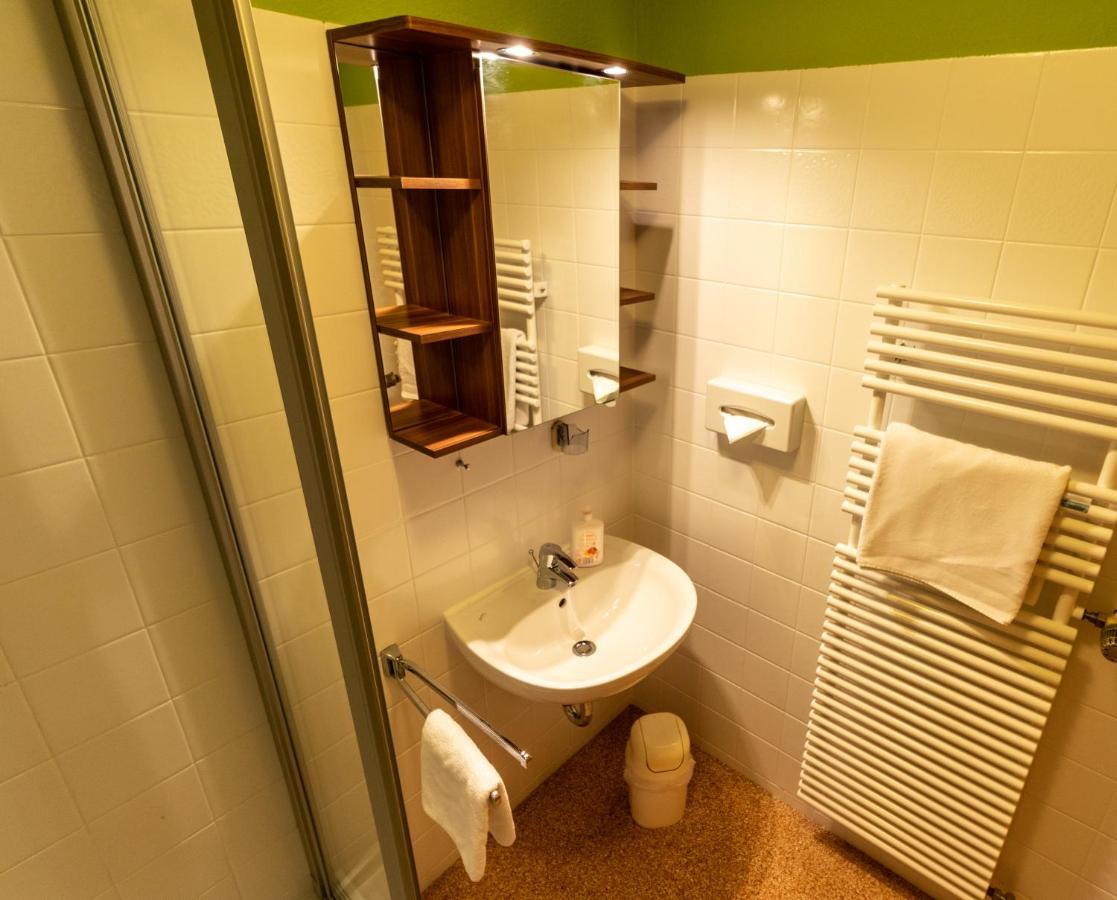 Landhotel Kuehler Grund Grasellenbach ภายนอก รูปภาพ