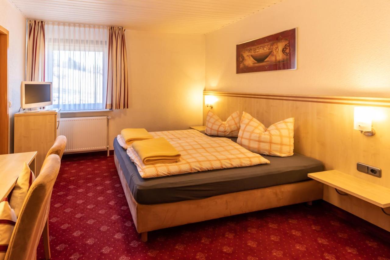 Landhotel Kuehler Grund Grasellenbach ภายนอก รูปภาพ