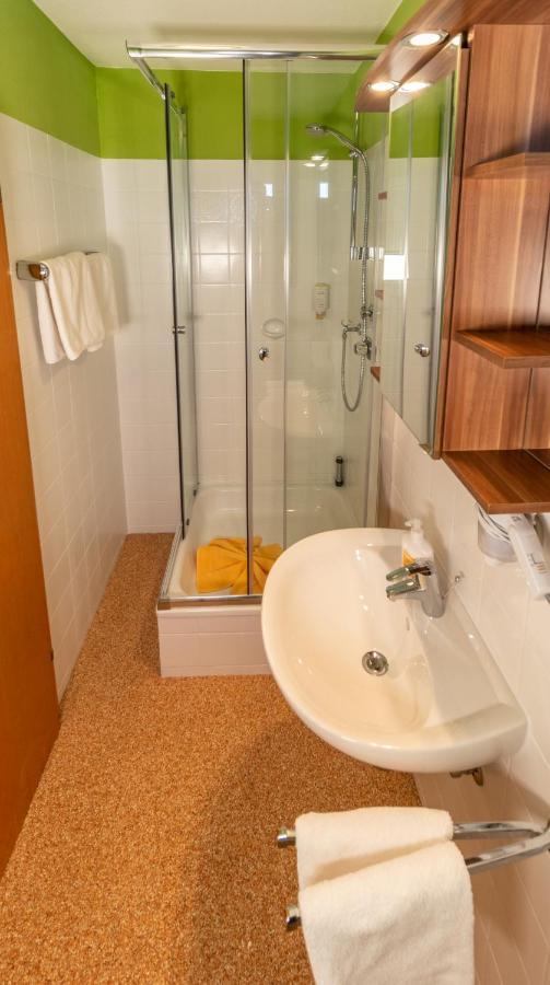 Landhotel Kuehler Grund Grasellenbach ภายนอก รูปภาพ